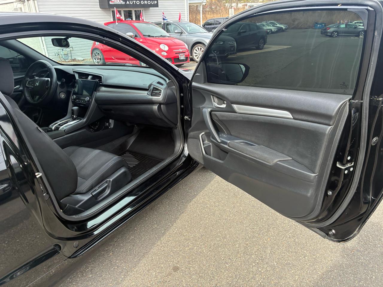 Honda Civic LX Coupe CVT 2019