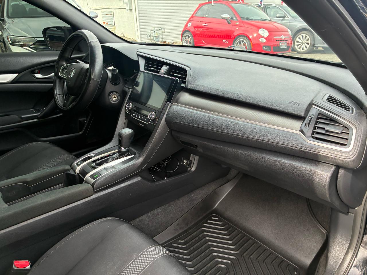 Honda Civic LX Coupe CVT 2019