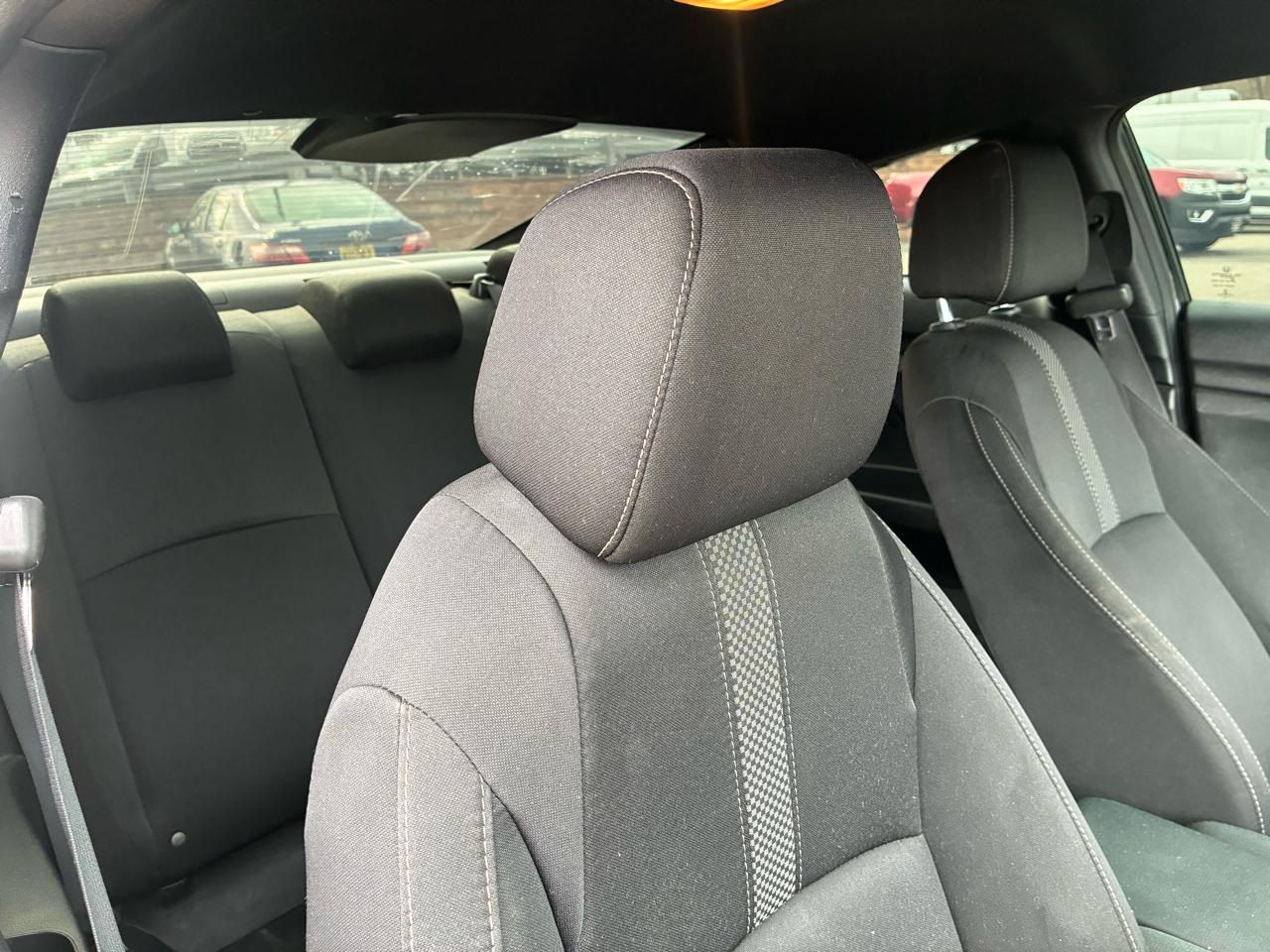 Honda Civic LX Coupe CVT 2019