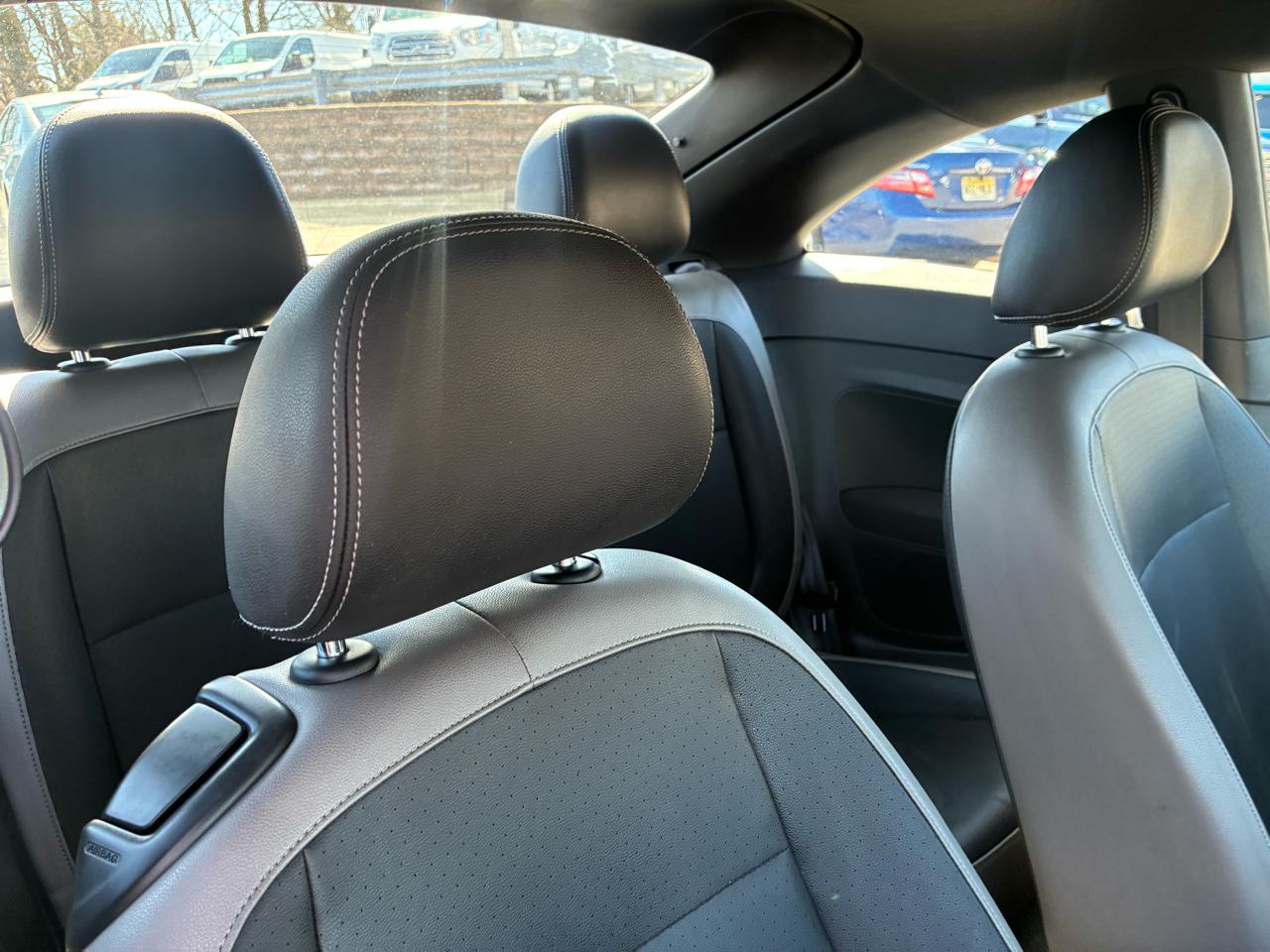 Volkswagen Beetle 1.8T Classic 2015