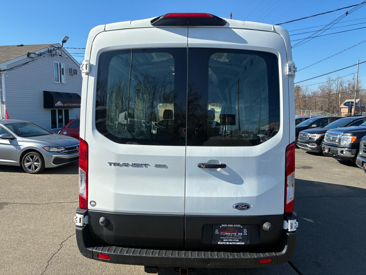 Ford Transit 250 Van Med. Roof w/Sliding Pass. 148-in. WB 2019