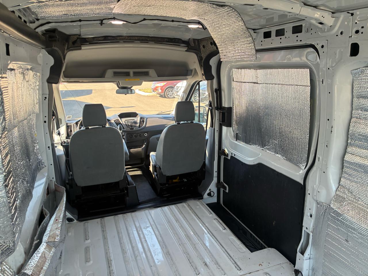 Ford Transit 250 Van Med. Roof w/Sliding Pass. 148-in. WB 2019