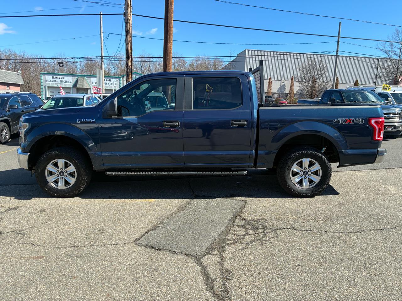 Ford F-150 XL SuperCrew 5.5-ft. Bed 4WD 2015