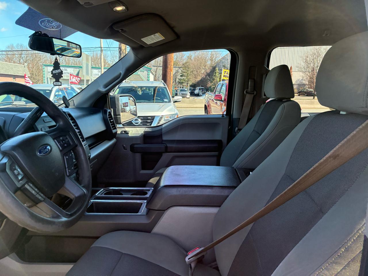 Ford F-150 XL SuperCrew 5.5-ft. Bed 4WD 2015