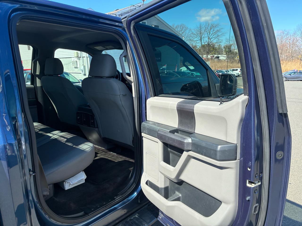 Ford F-150 XL SuperCrew 5.5-ft. Bed 4WD 2015