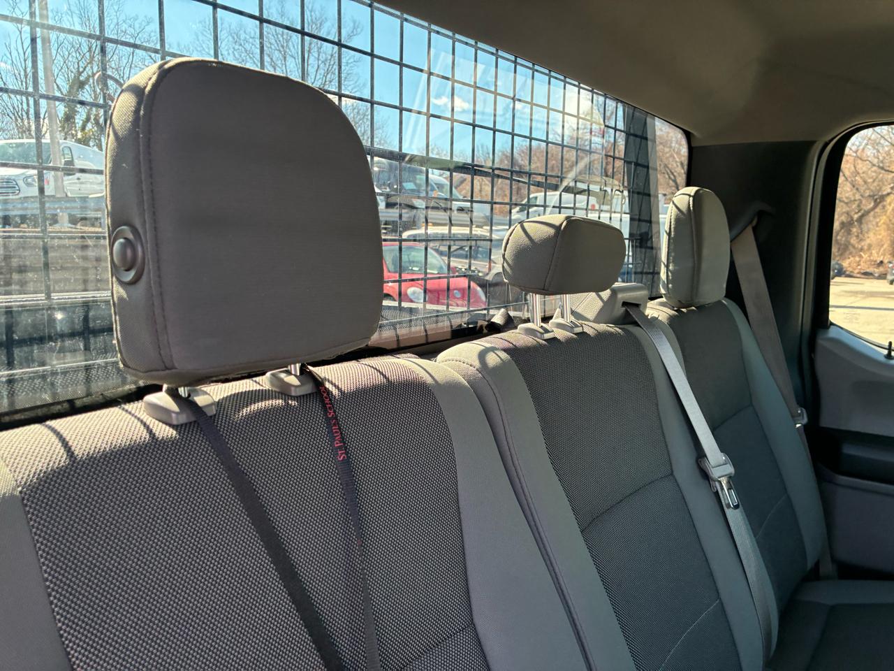 Ford F-150 XL SuperCrew 5.5-ft. Bed 4WD 2015