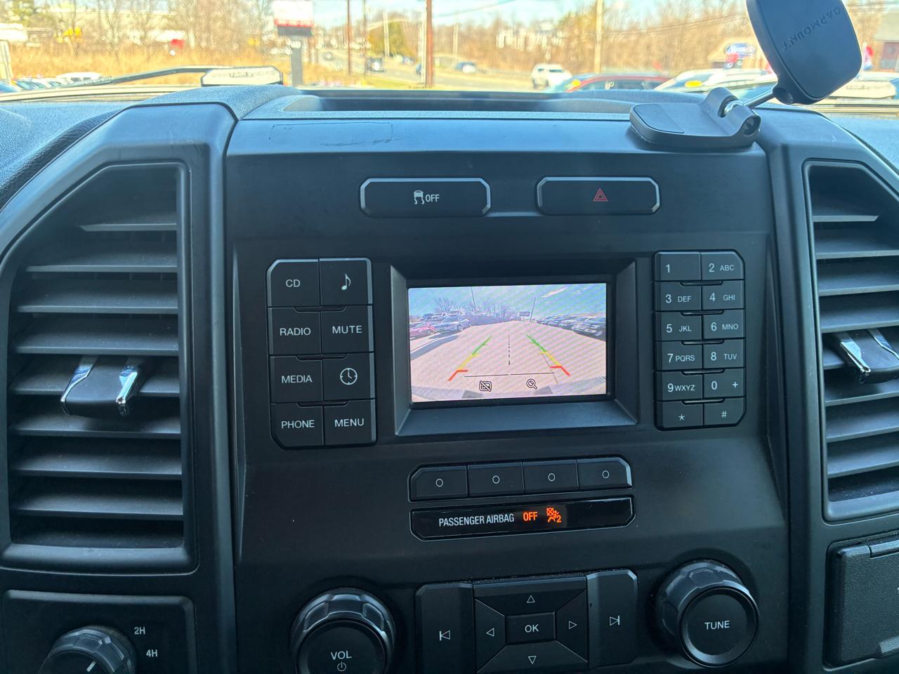 Ford F-150 XL SuperCrew 5.5-ft. Bed 4WD 2015