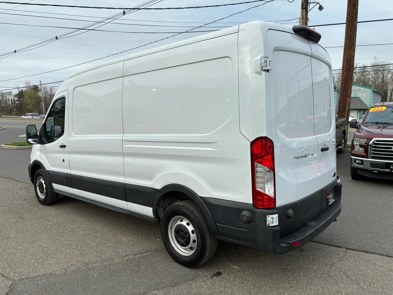 Ford Transit 150 Van Med. Roof w/Sliding Pass. 130-in. WB 2020