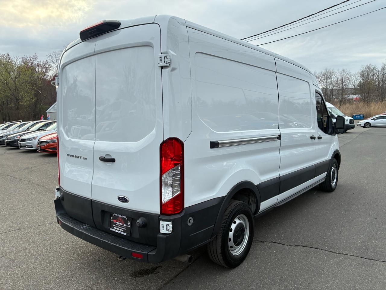 Ford Transit 150 Van Med. Roof w/Sliding Pass. 130-in. WB 2020