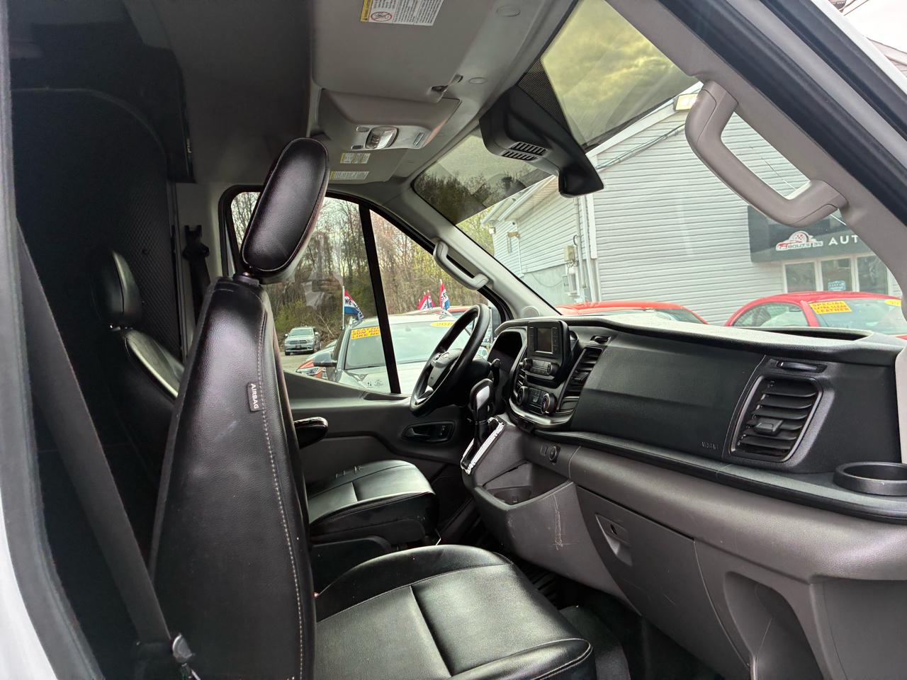 Ford Transit 150 Van Med. Roof w/Sliding Pass. 130-in. WB 2020