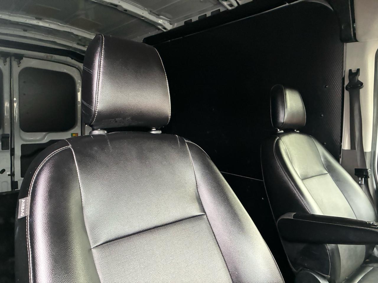 Ford Transit 150 Van Med. Roof w/Sliding Pass. 130-in. WB 2020