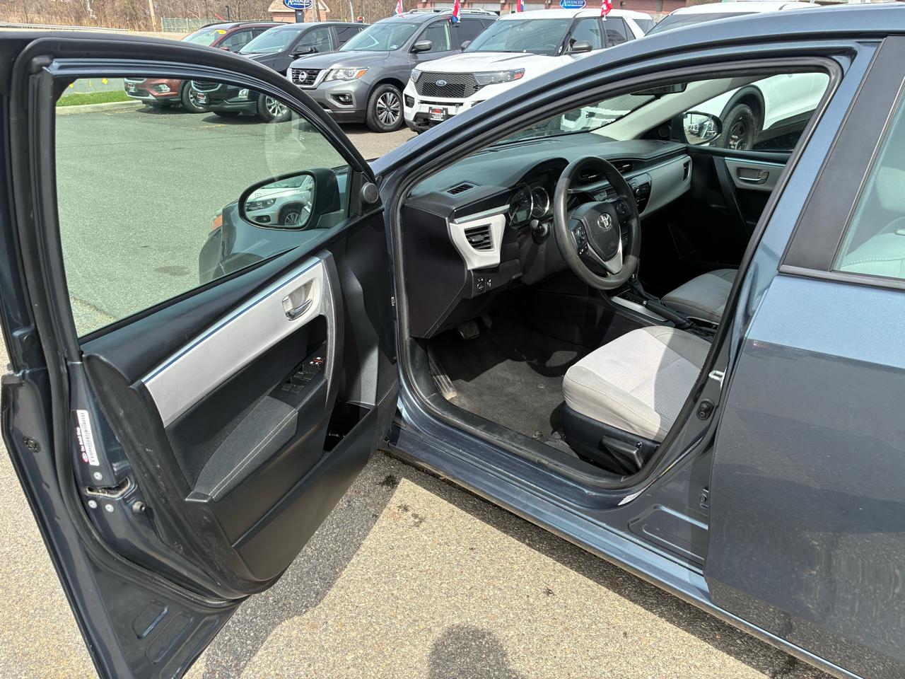 Toyota Corolla LE CVT 2015