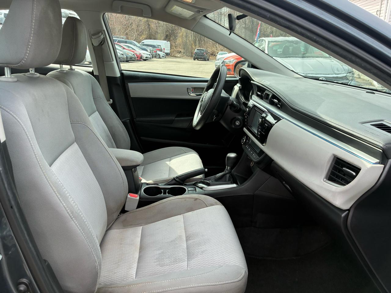 Toyota Corolla LE CVT 2015
