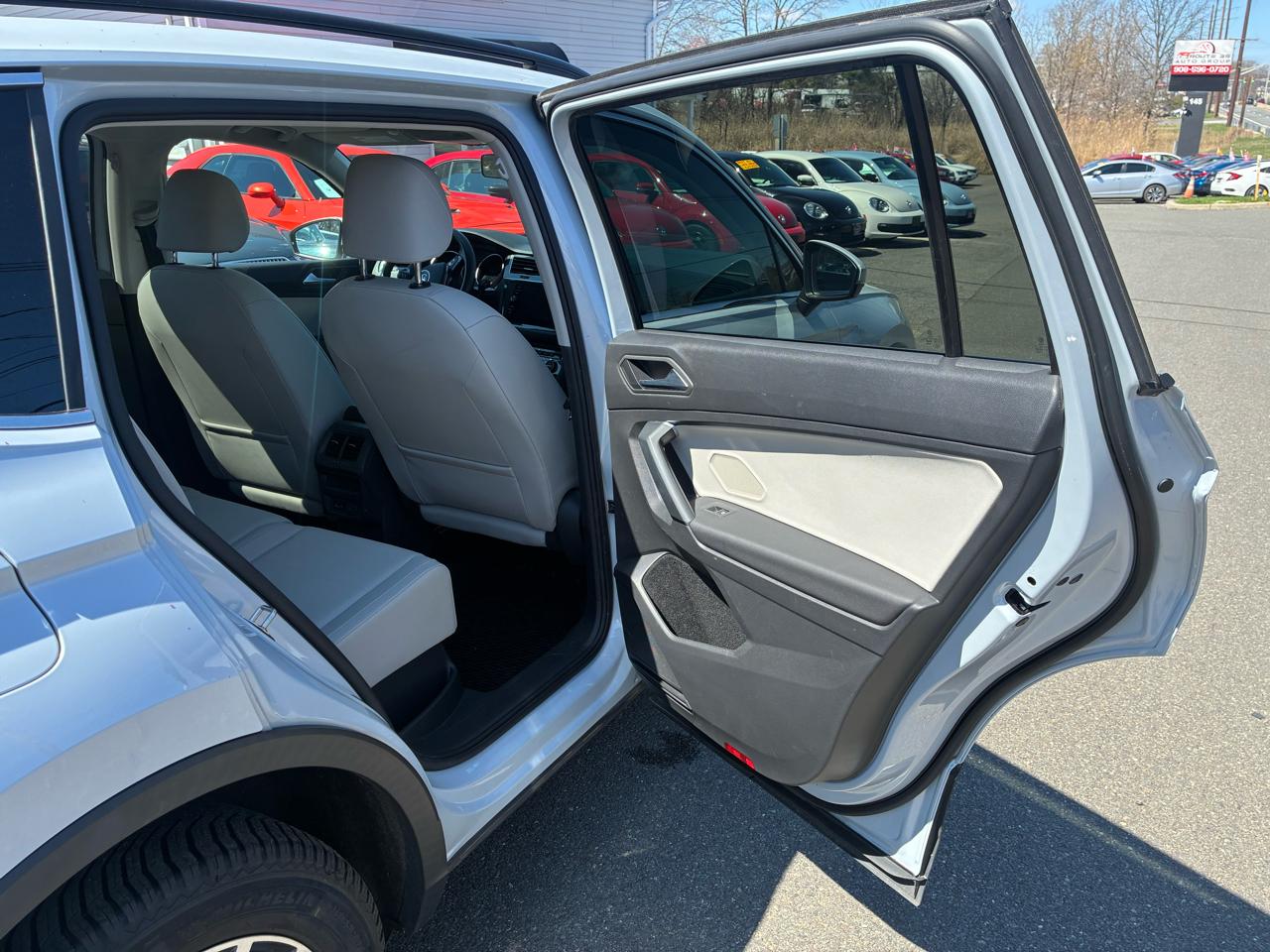 Volkswagen Tiguan SE 4Motion AWD 2019