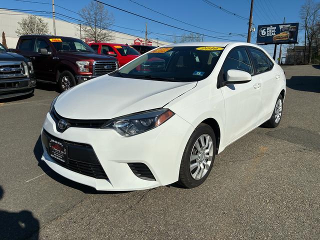 White 2016 Toyota Corolla LE Premium Sedan Front-Wheel Drive Automatic