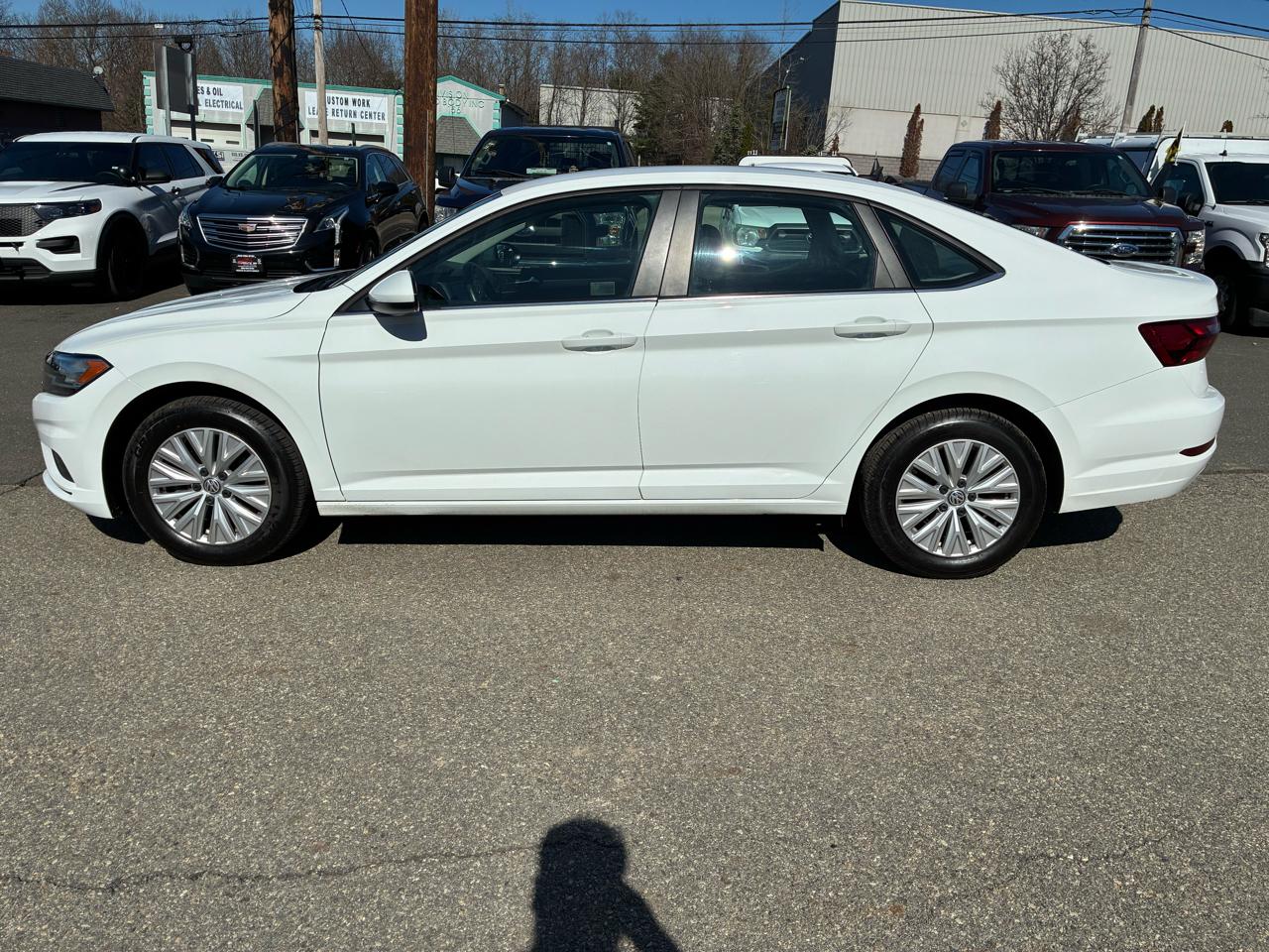 Volkswagen Jetta 1.4T S 8A 2020