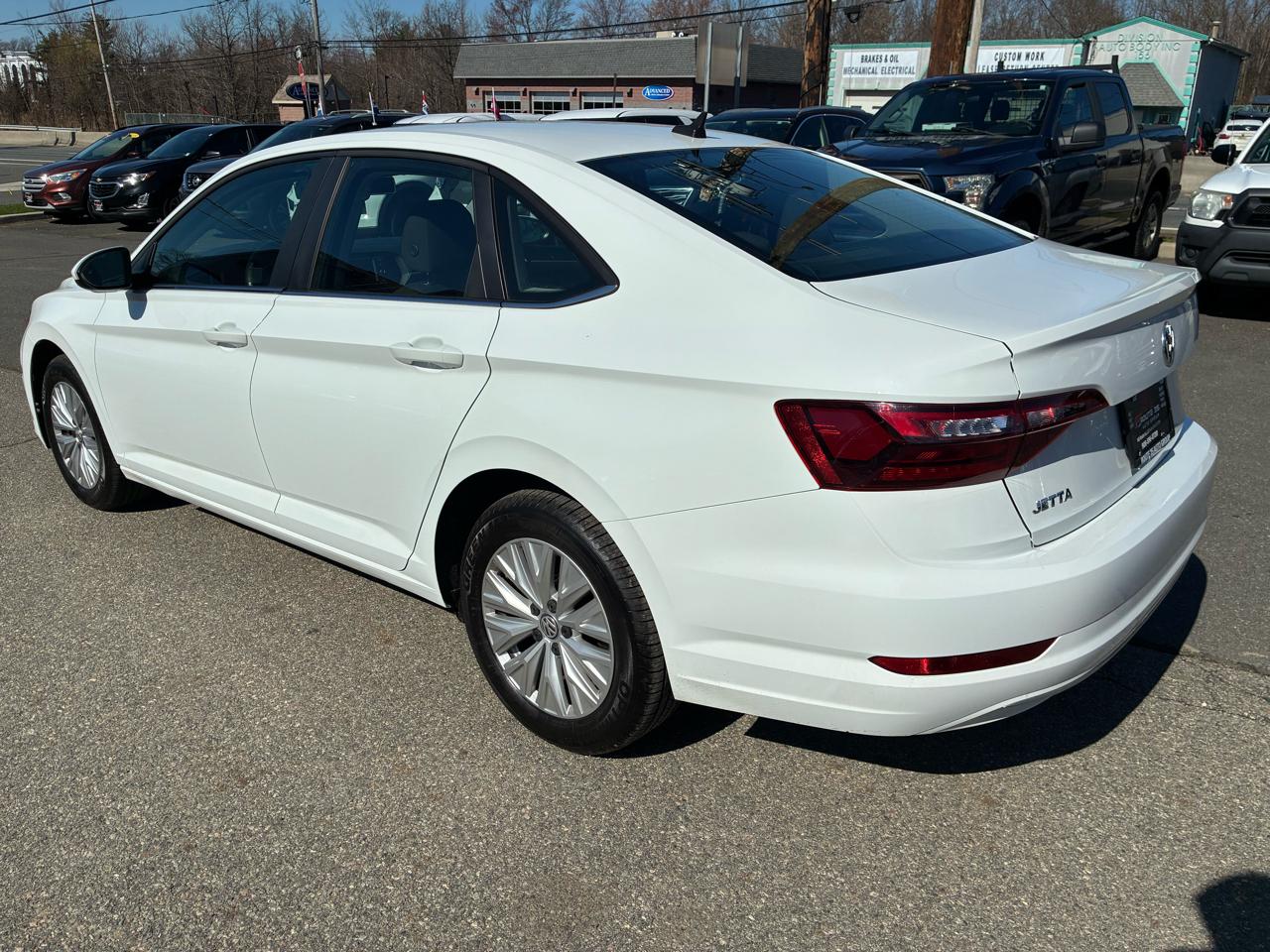 Volkswagen Jetta 1.4T S 8A 2020