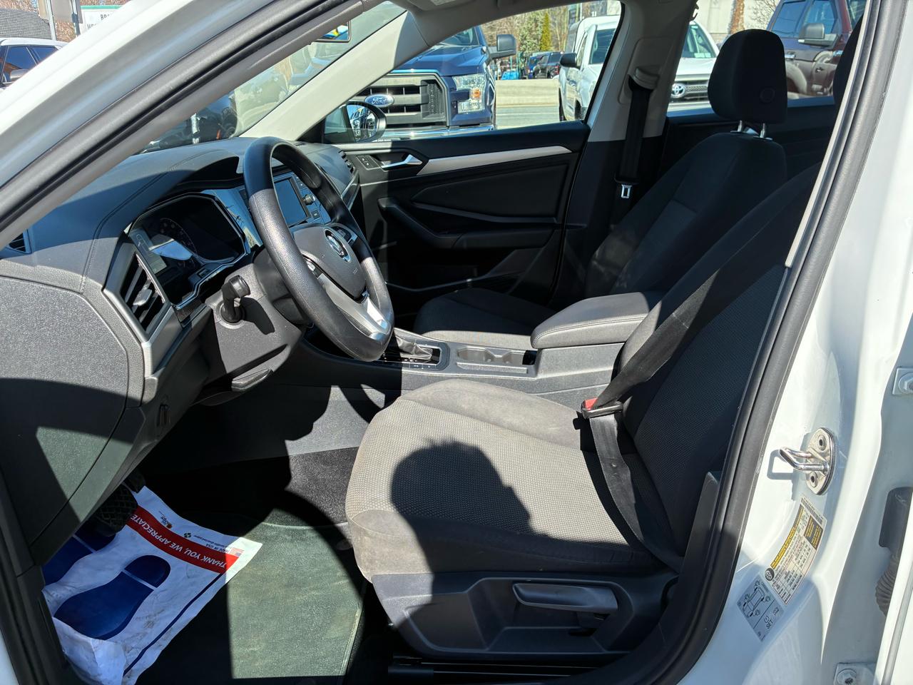 Volkswagen Jetta 1.4T S 8A 2020