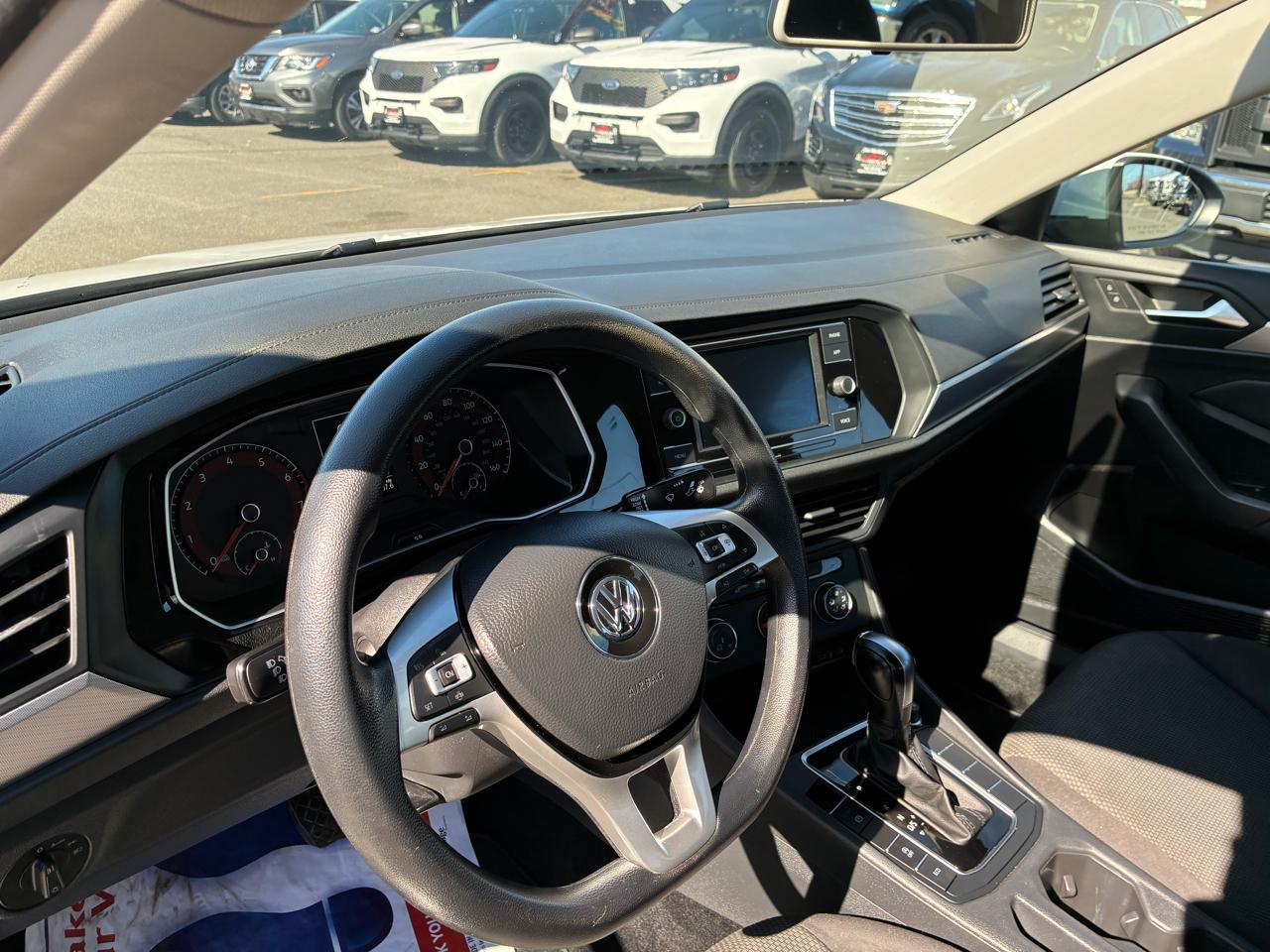 Volkswagen Jetta 1.4T S 8A 2020