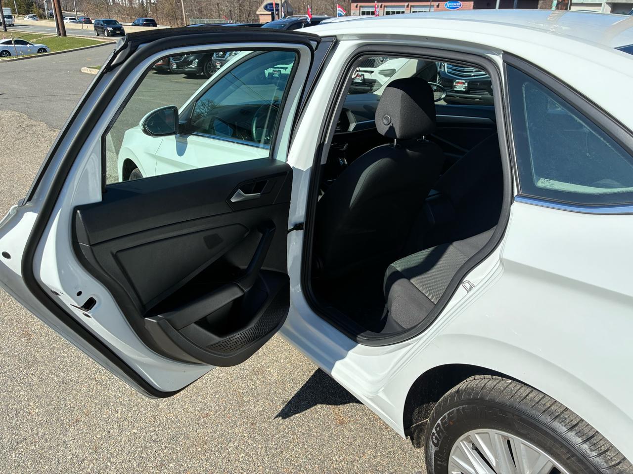 Volkswagen Jetta 1.4T S 8A 2020