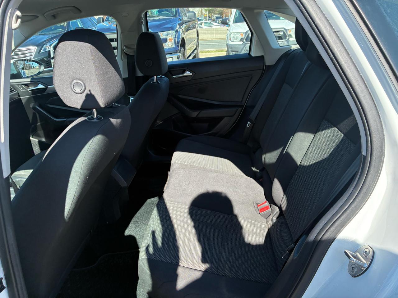 Volkswagen Jetta 1.4T S 8A 2020