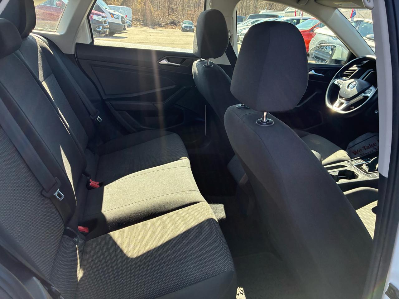 Volkswagen Jetta 1.4T S 8A 2020