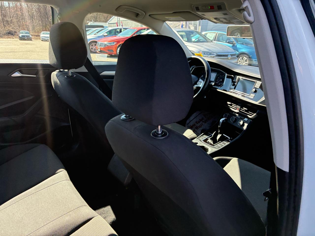 Volkswagen Jetta 1.4T S 8A 2020