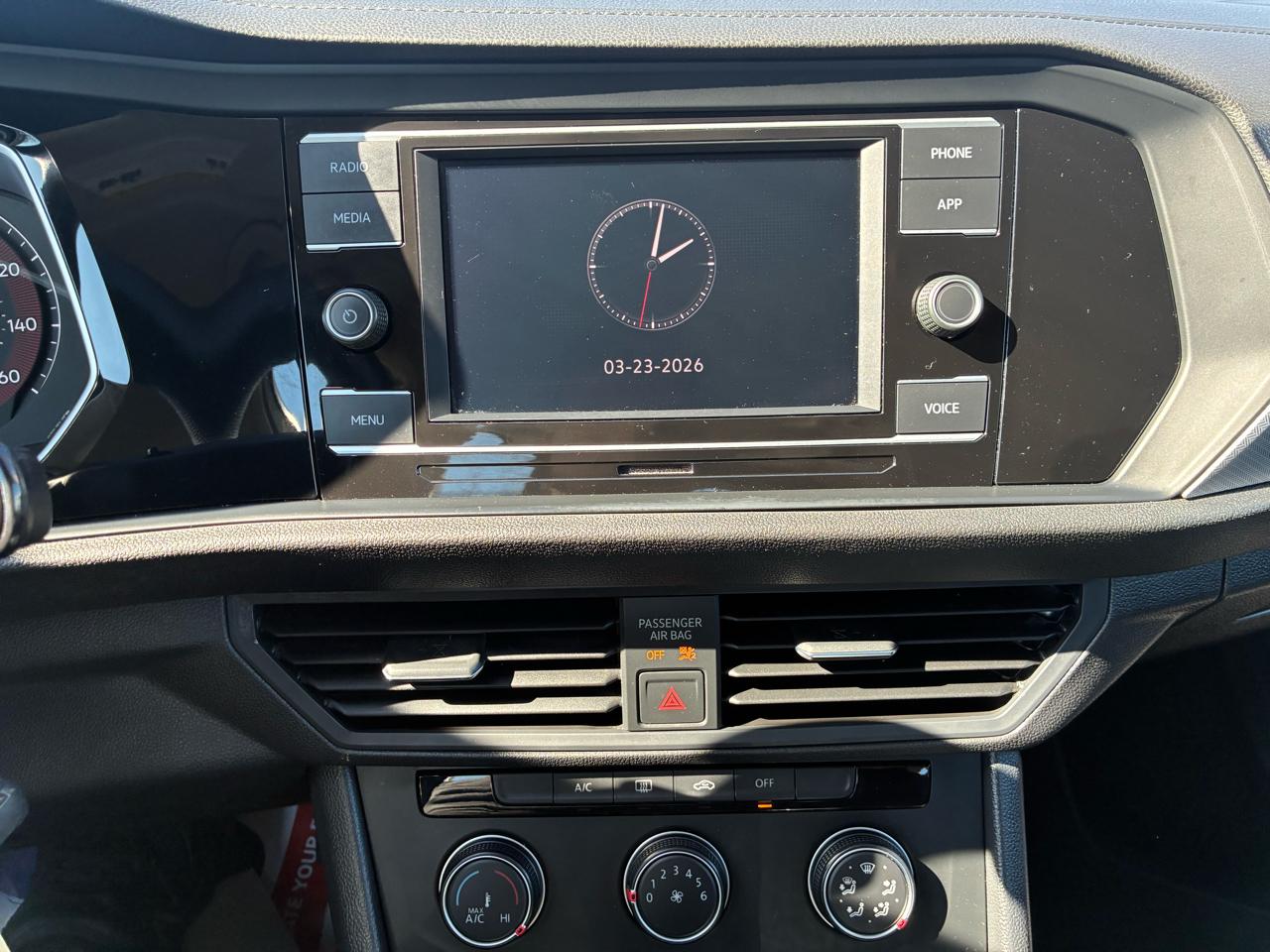 Volkswagen Jetta 1.4T S 8A 2020