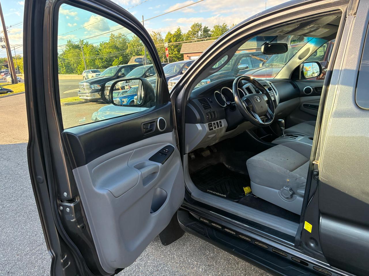 Toyota Tacoma Access Cab V6 Auto 4WD 2012