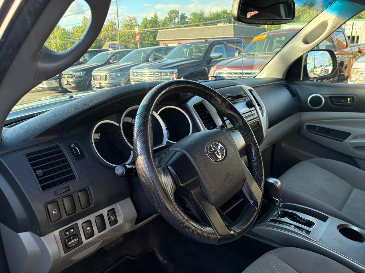 Toyota Tacoma Access Cab V6 Auto 4WD 2012