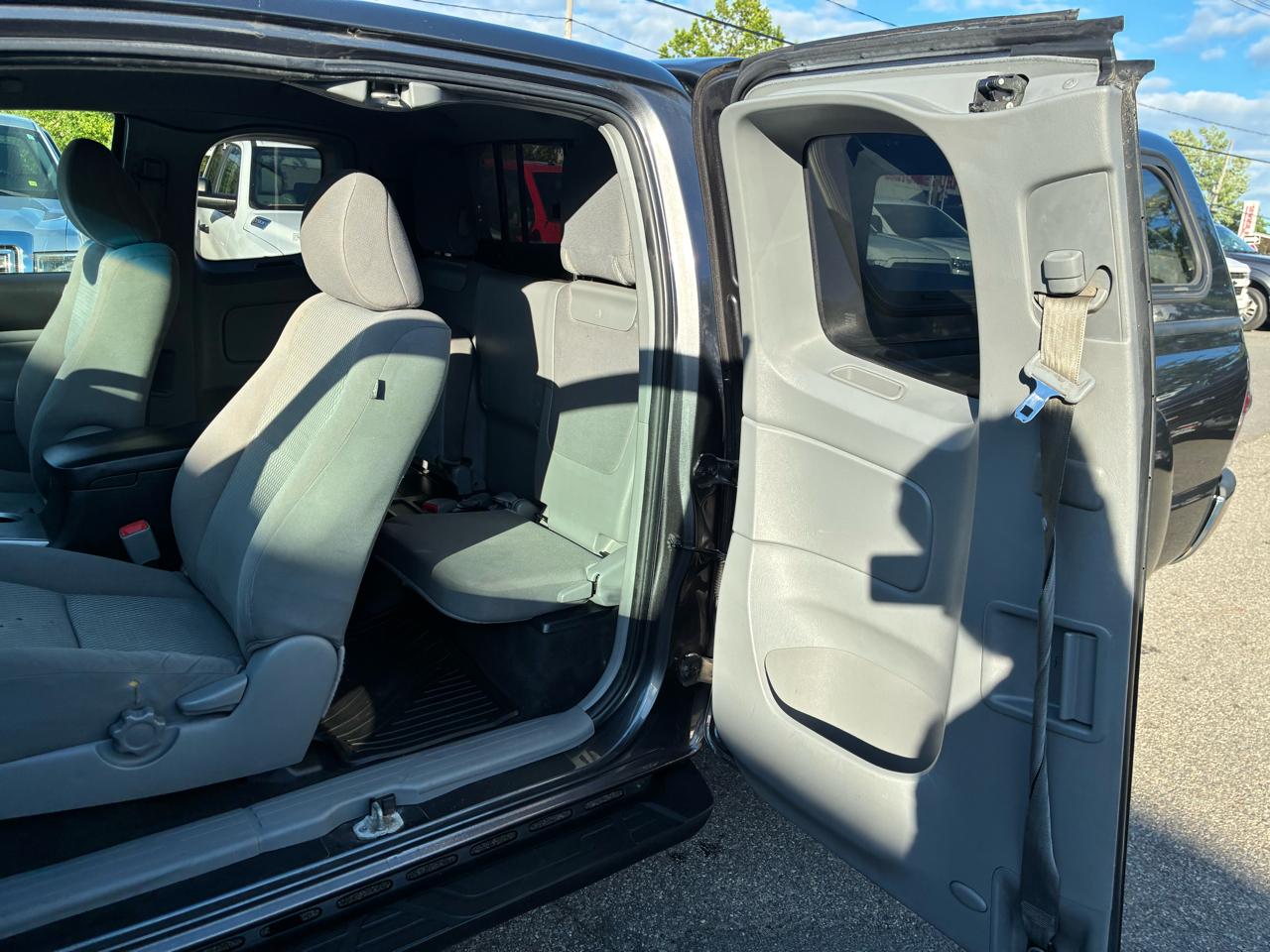 Toyota Tacoma Access Cab V6 Auto 4WD 2012