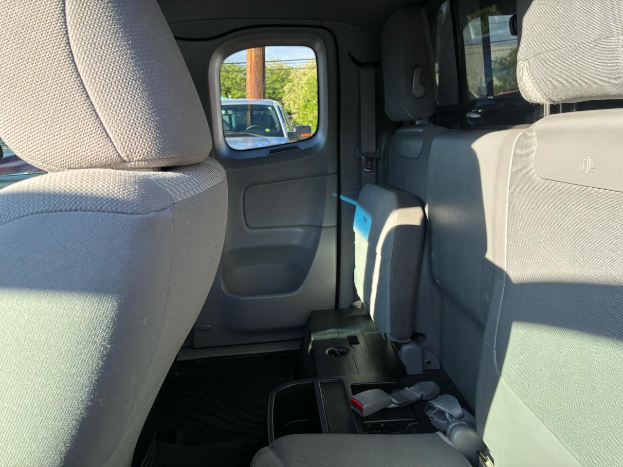 Toyota Tacoma Access Cab V6 Auto 4WD 2012