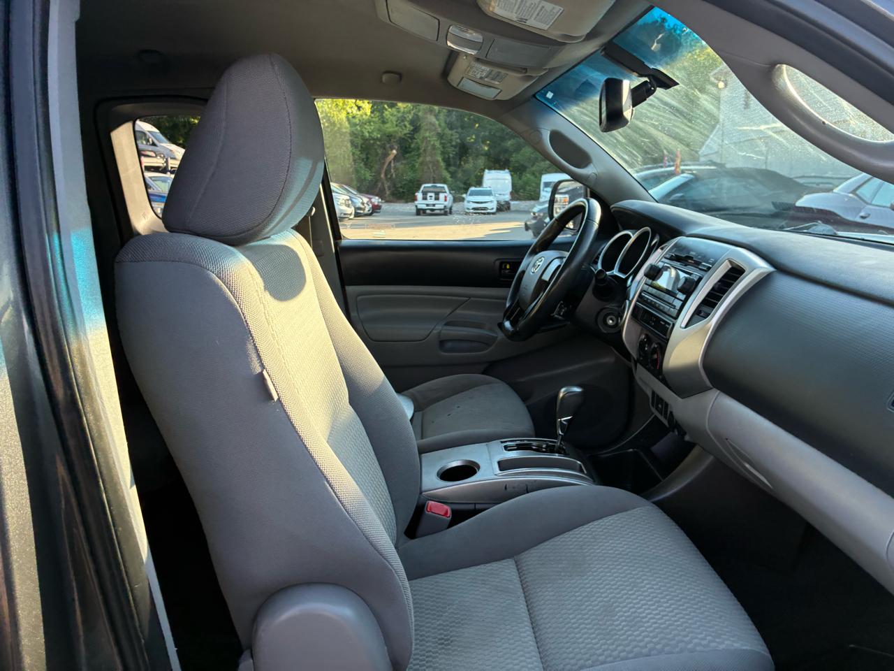 Toyota Tacoma Access Cab V6 Auto 4WD 2012