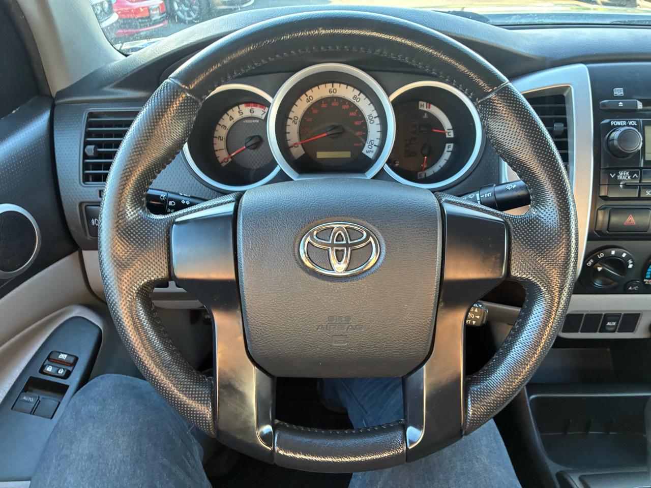 Toyota Tacoma Access Cab V6 Auto 4WD 2012
