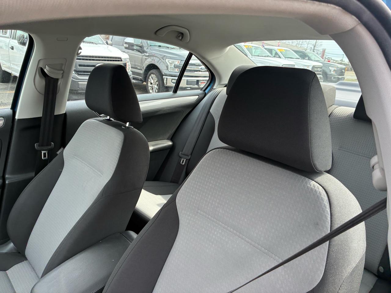 Volkswagen Jetta 1.4T S 6A 2017