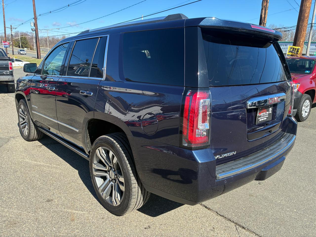 GMC Yukon Denali 4WD 2019