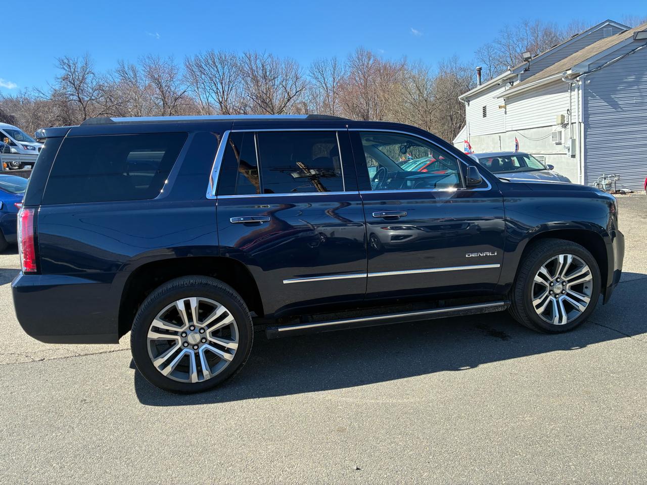 GMC Yukon Denali 4WD 2019