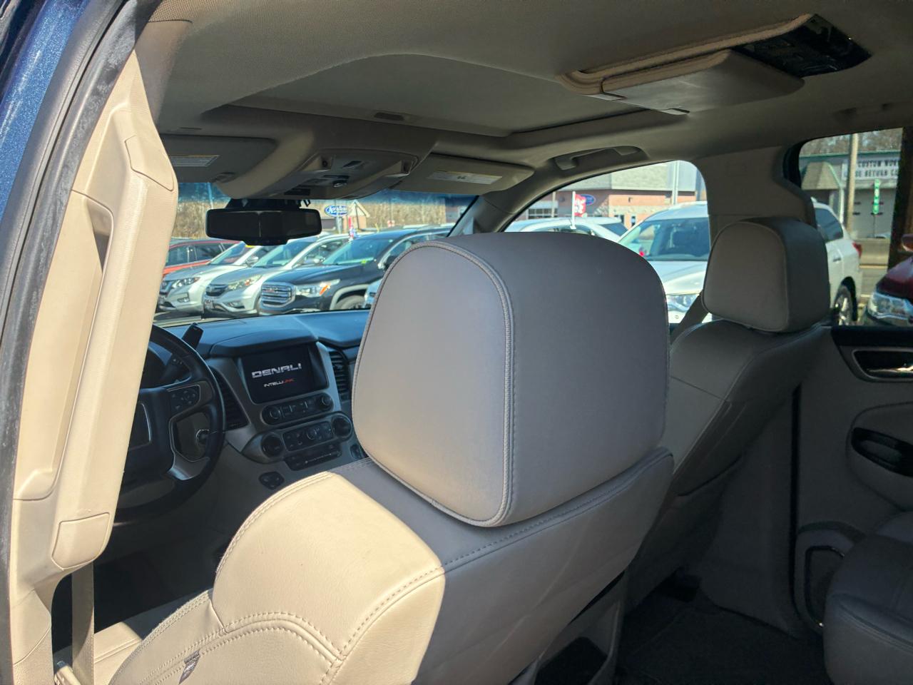 GMC Yukon Denali 4WD 2019