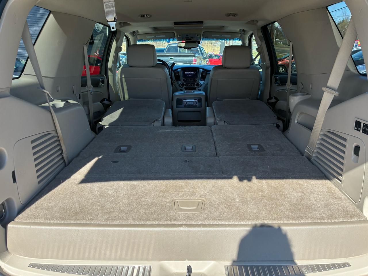 GMC Yukon Denali 4WD 2019