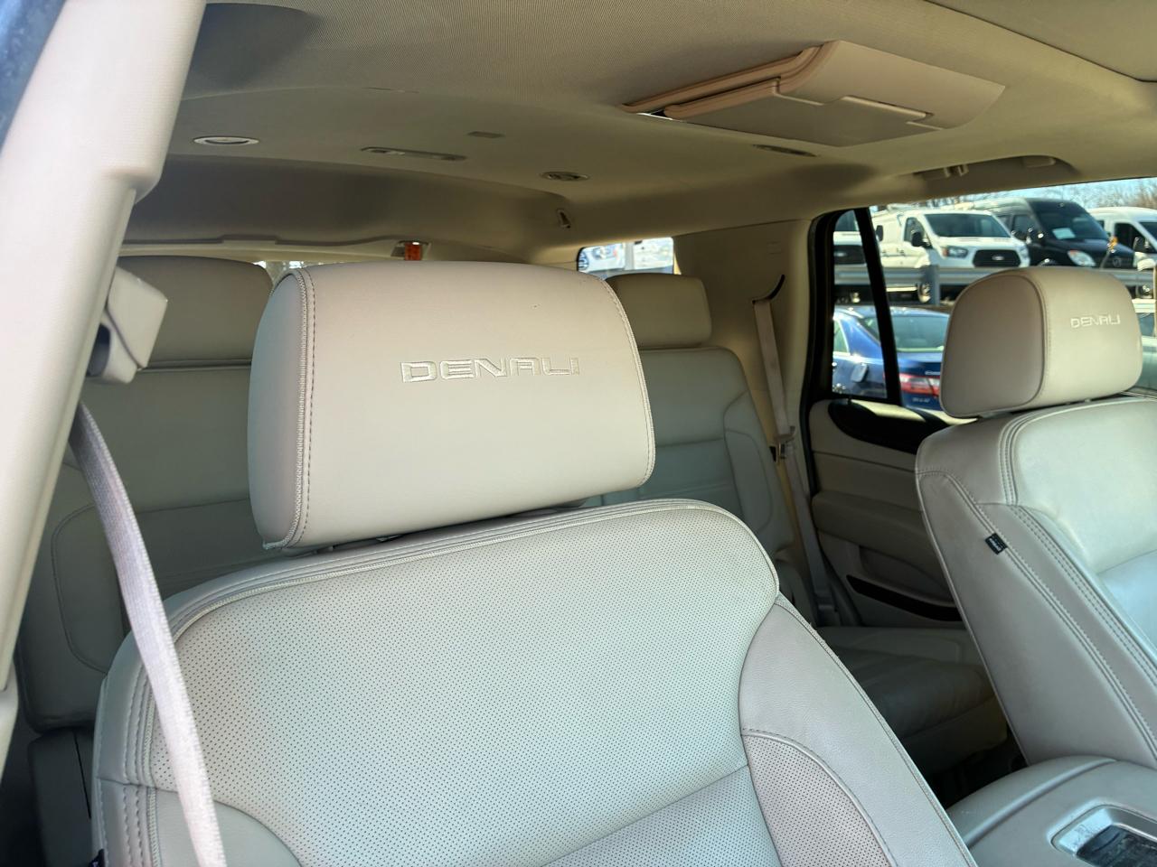 GMC Yukon Denali 4WD 2019