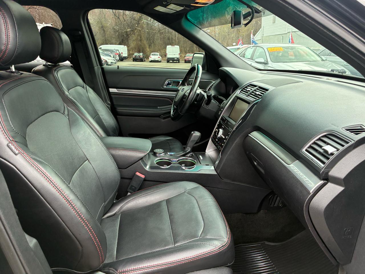 Ford Explorer Sport 4WD 2016