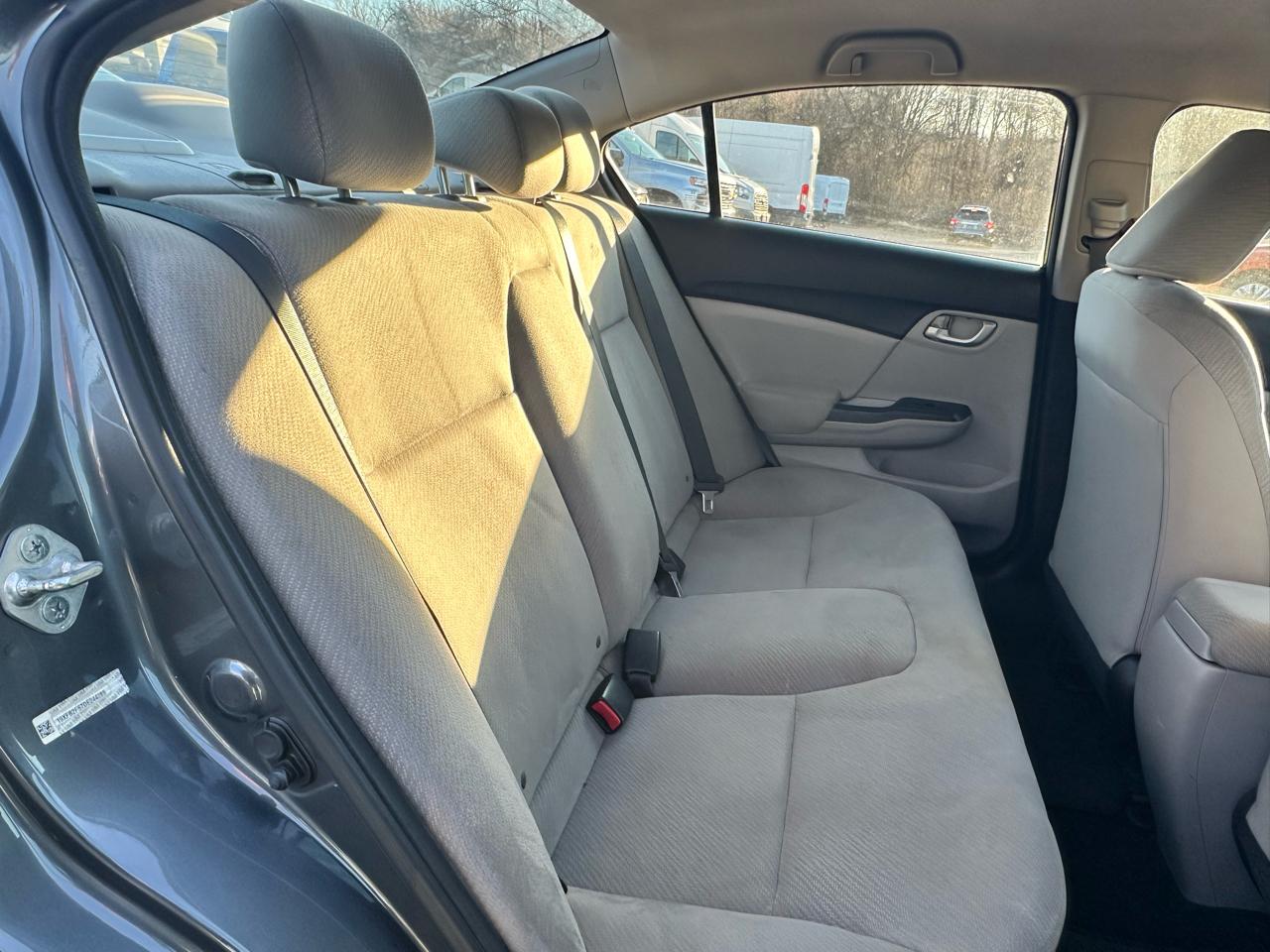 Honda Civic LX Sedan 5-Speed AT 2013