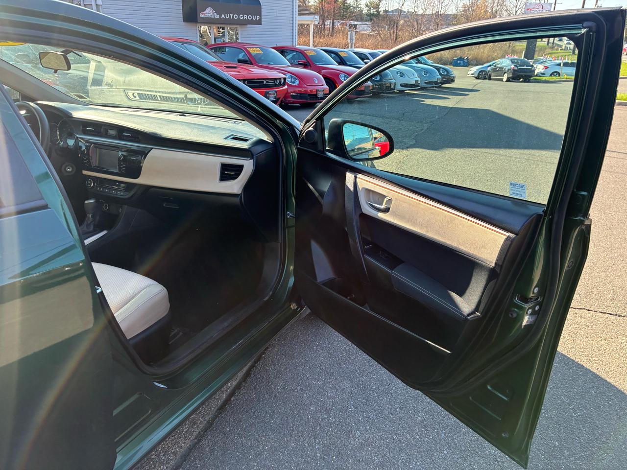 Toyota Corolla LE CVT 2015