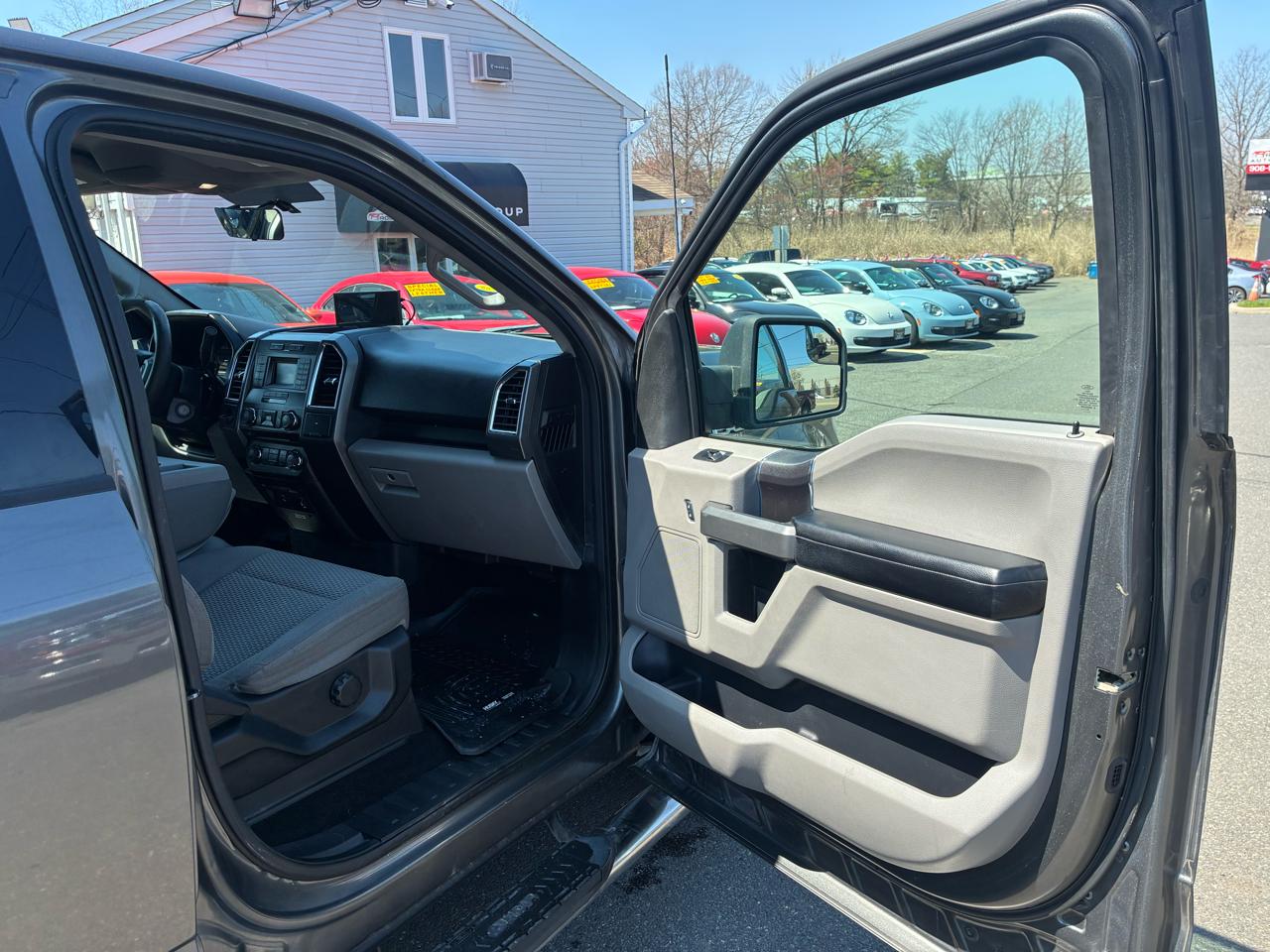 Ford F-150 XLT SuperCrew 5.5-ft. Bed 2WD 2016