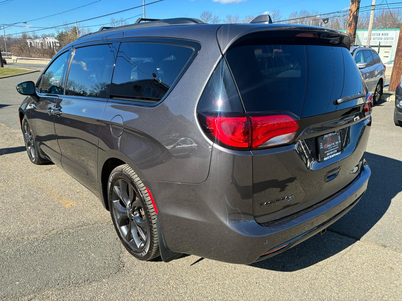 Chrysler Pacifica Touring-L Plus 2018