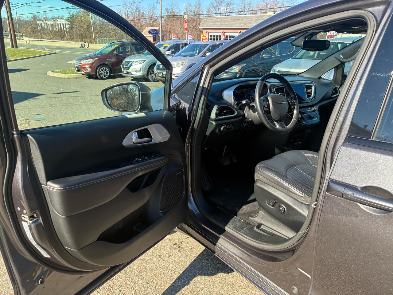 Chrysler Pacifica Touring-L Plus 2018