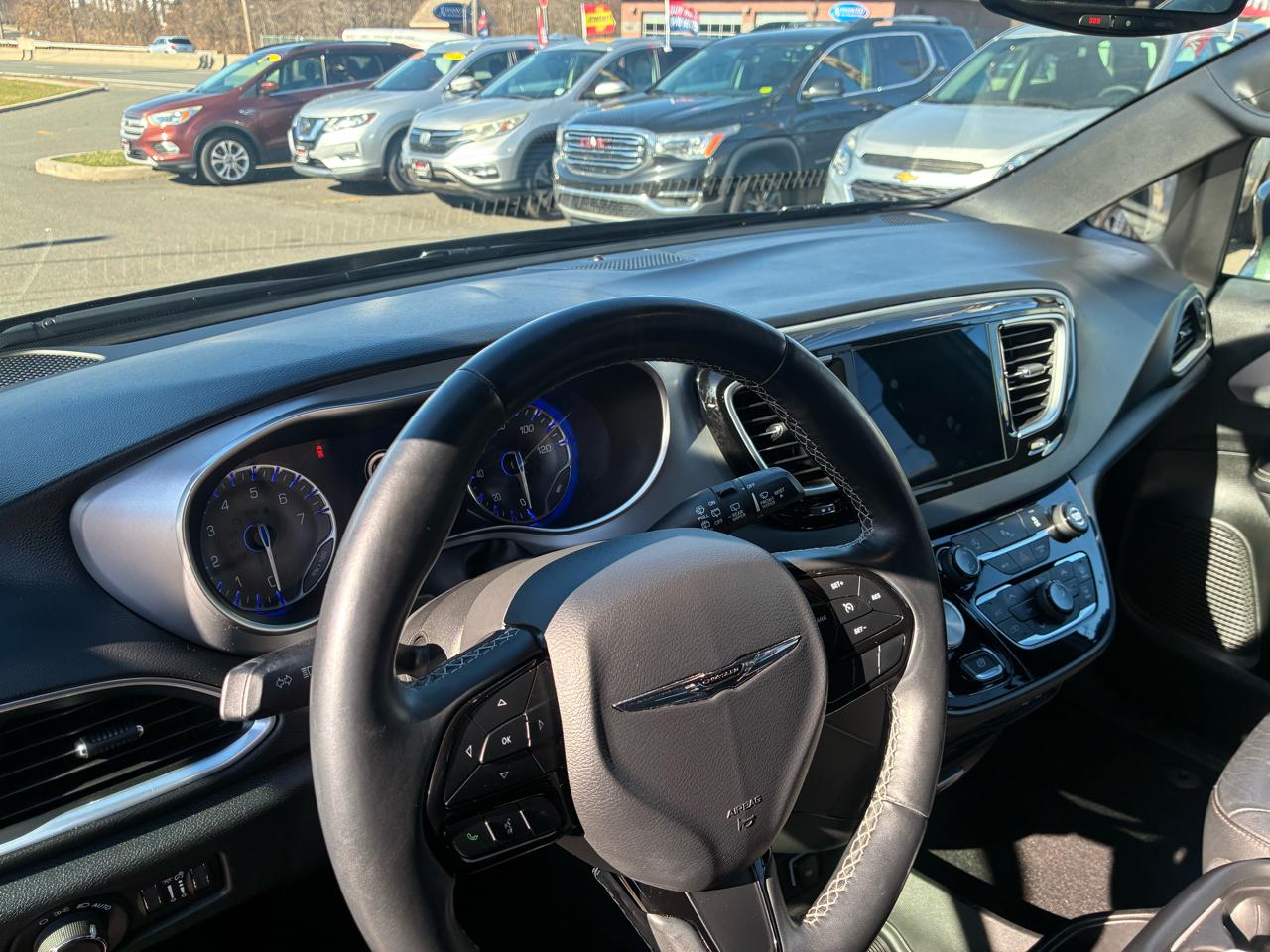 Chrysler Pacifica Touring-L Plus 2018