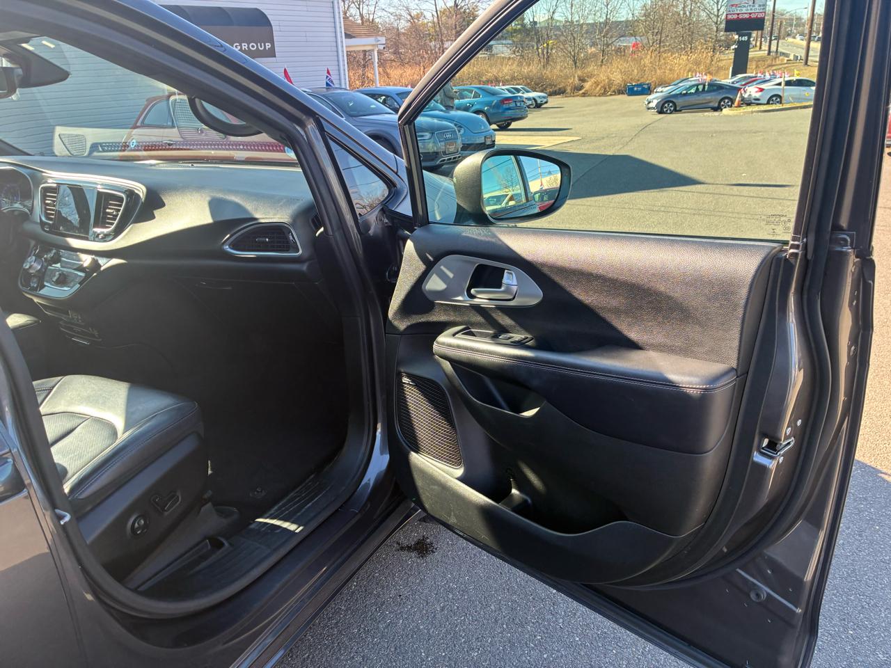 Chrysler Pacifica Touring-L Plus 2018