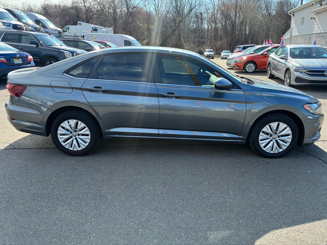 Volkswagen Jetta 1.4T S 8A 2020