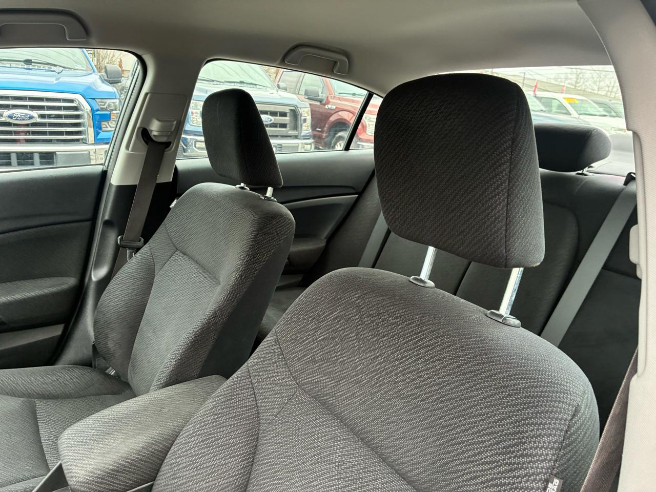 Honda Civic LX Sedan 5-Speed AT 2013